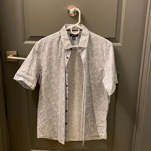 Men’s Alfani button down shirt